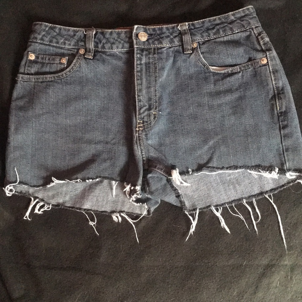 TOMMY HILFIGER DENIM SHORTS